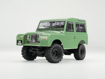 Carisma | 1/24 Scale 4WD MSA-1E 1968 Land Rover D Series II A RTR | MPN: 85868